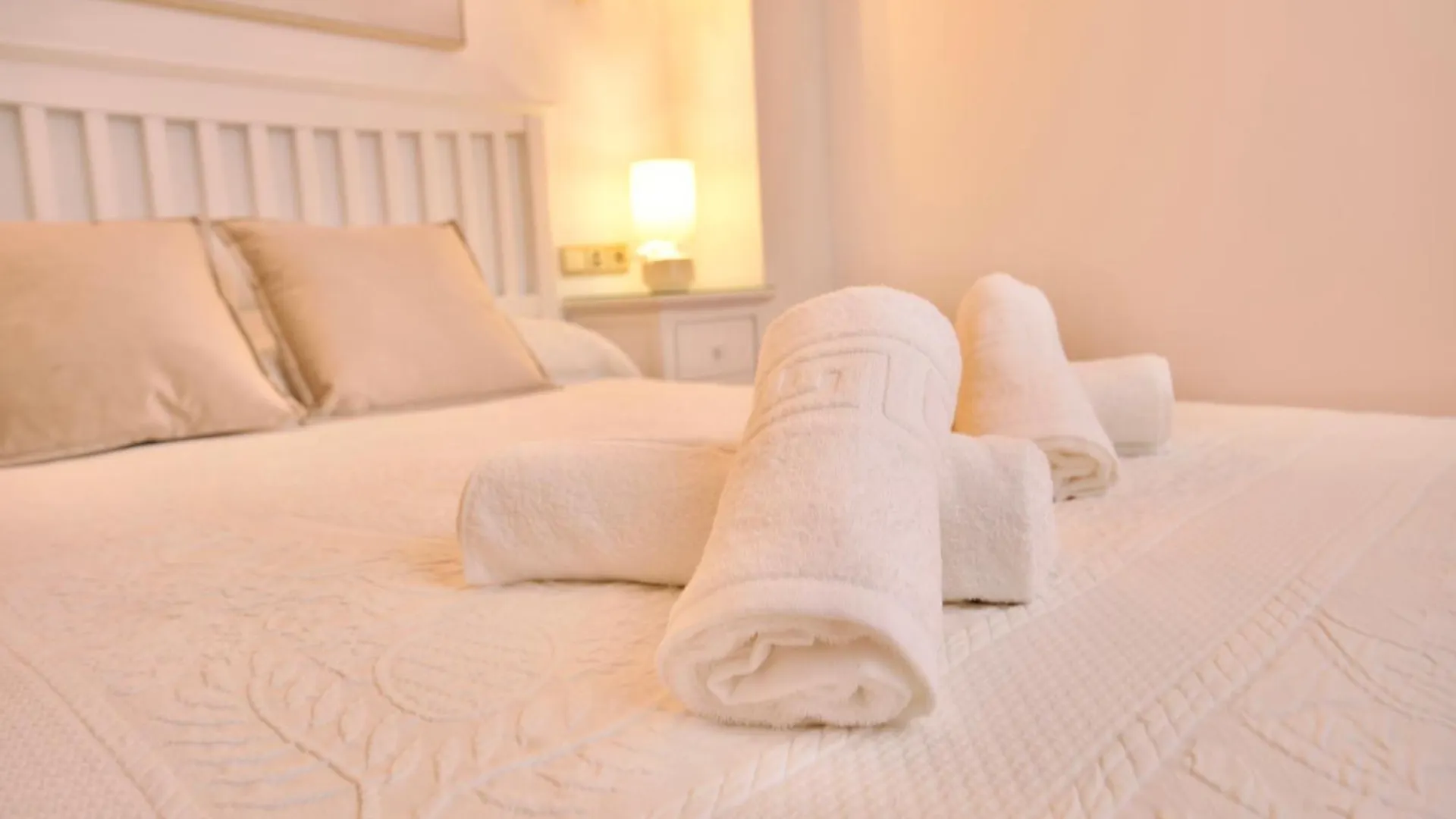 Nueva 33 Apartamentos En El Centro De Nerja 0*,  Spain