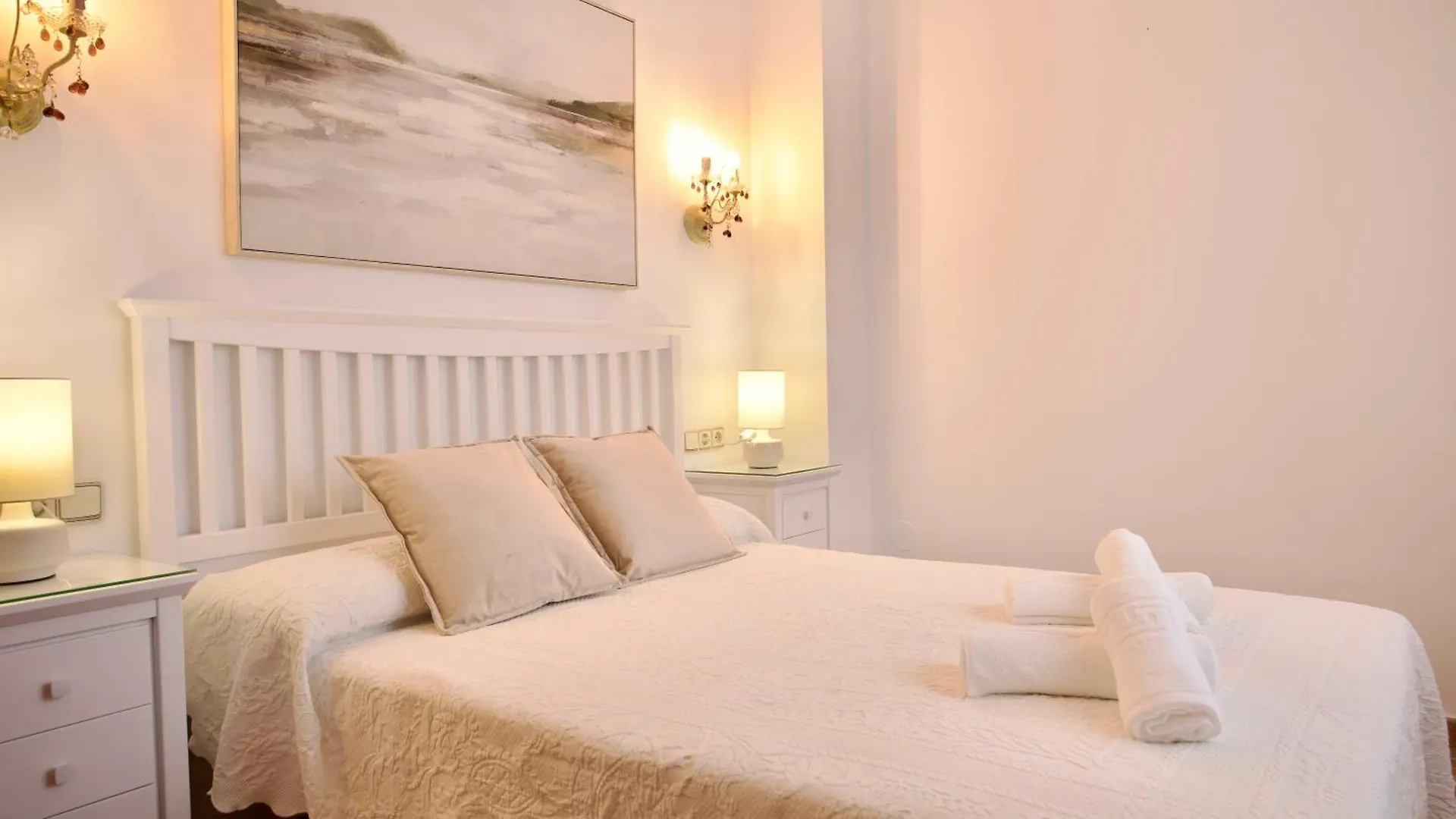 Nueva 33 Apartamentos En El Centro De Nerja Apartment